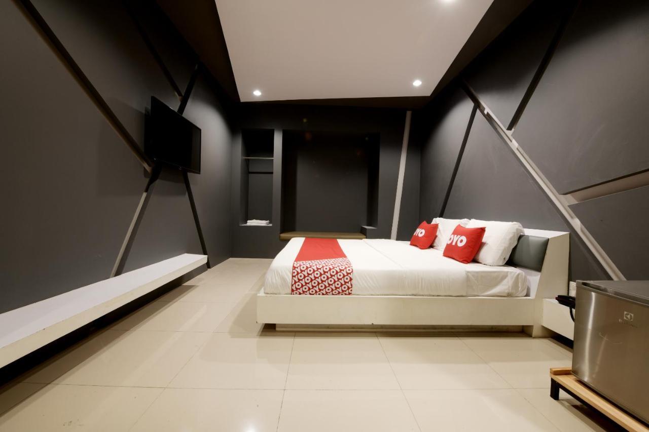 Sriracha Hotel And Spa Ban Huai Yai Phrom Esterno foto
