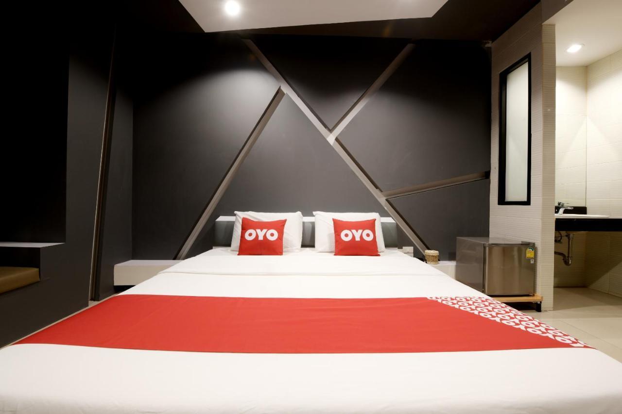 Sriracha Hotel And Spa Ban Huai Yai Phrom Esterno foto