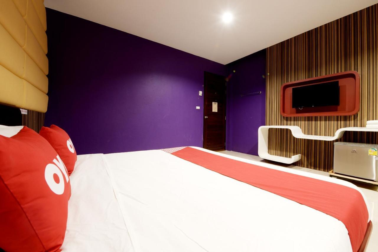 Sriracha Hotel And Spa Ban Huai Yai Phrom Esterno foto